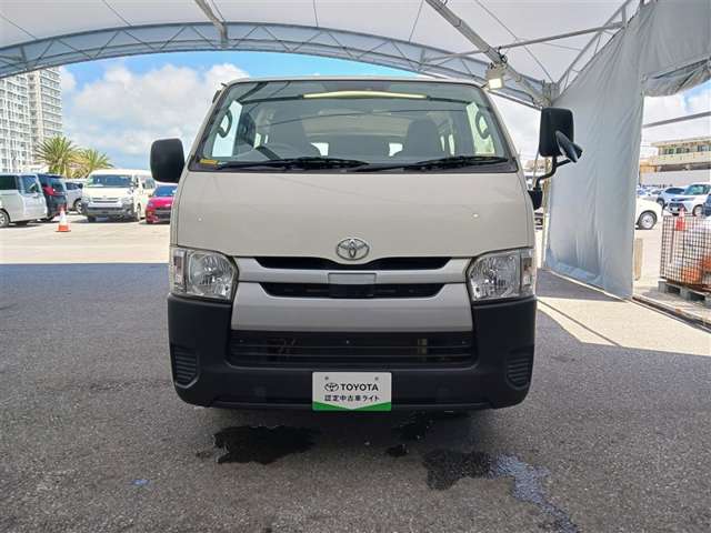 トヨタ ハイエースバン