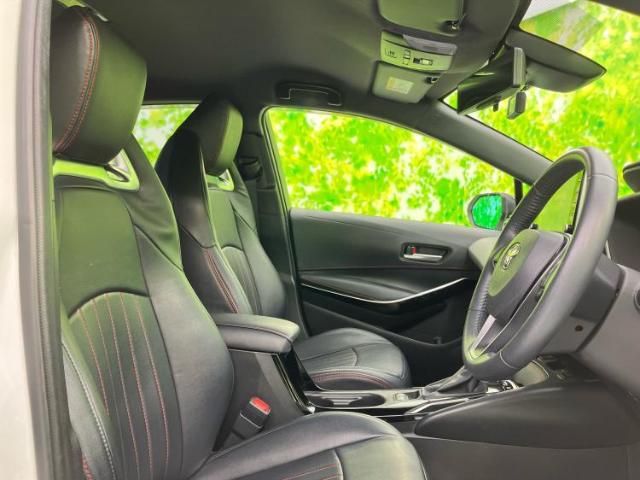 トヨタ カローラスポーツ