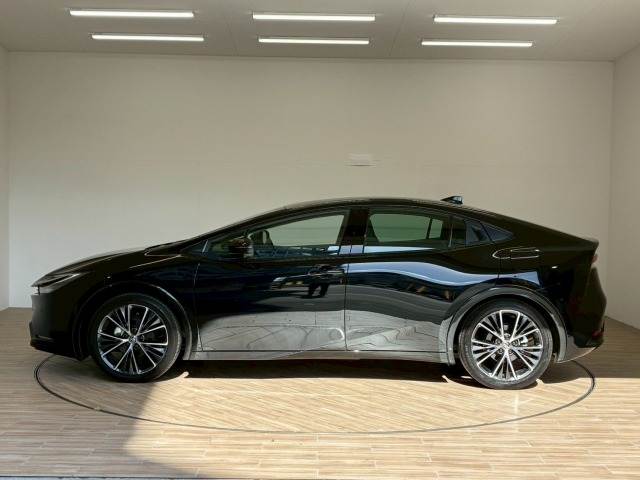 トヨタ プリウス