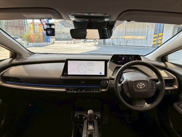 トヨタ プリウス