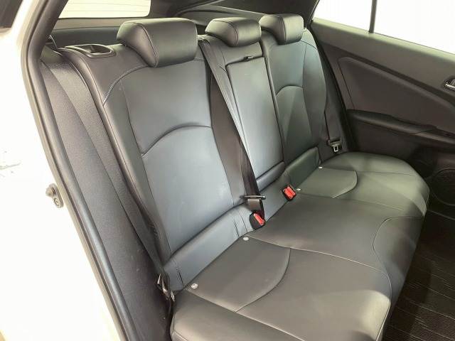 トヨタ プリウス