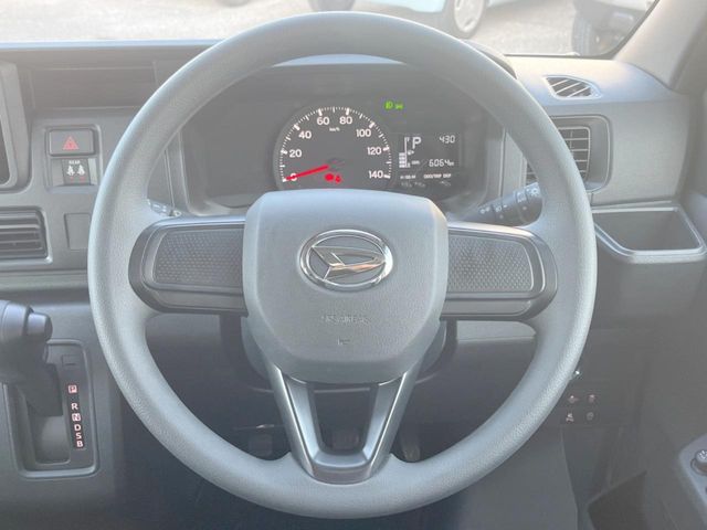 ダイハツ ハイゼットカーゴ