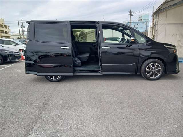 トヨタ ヴォクシー