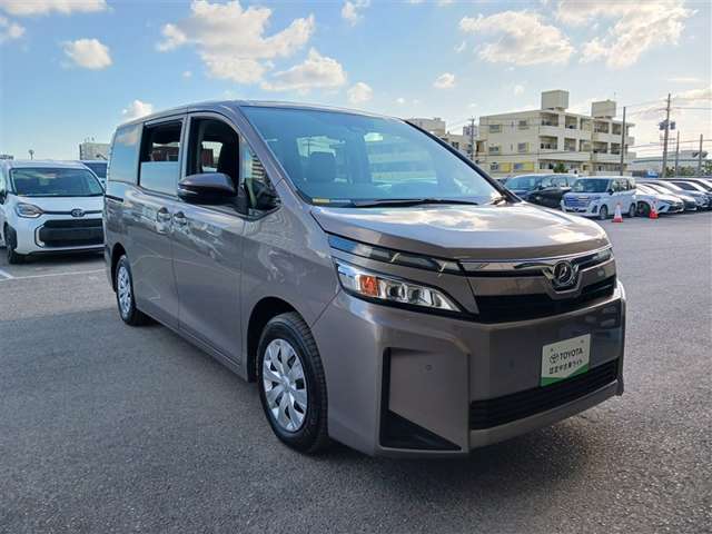 トヨタ ヴォクシー