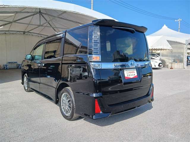 トヨタ ヴォクシー