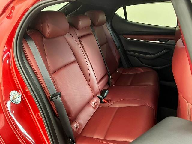 マツダ MAZDA3ファストバック