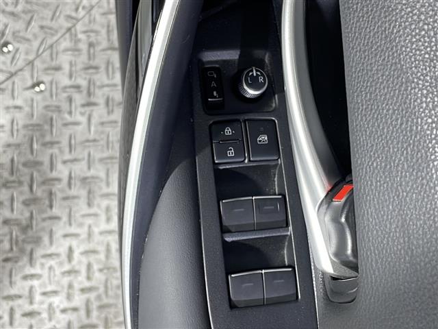 トヨタ カローラスポーツ