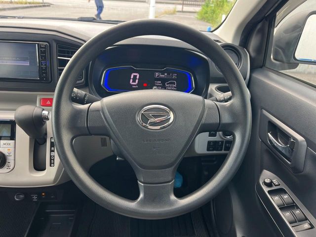 ダイハツ ミライース