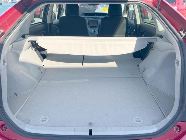 トヨタ プリウス