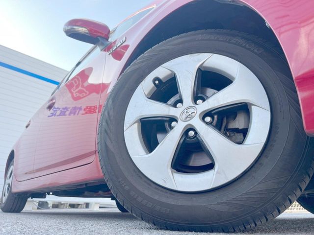 トヨタ プリウス