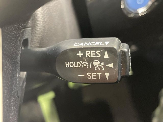 トヨタ プリウスPHV