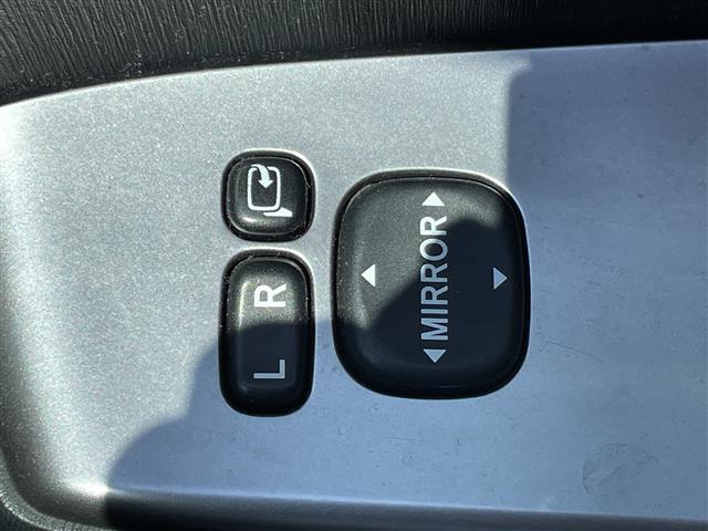 トヨタ プリウスα