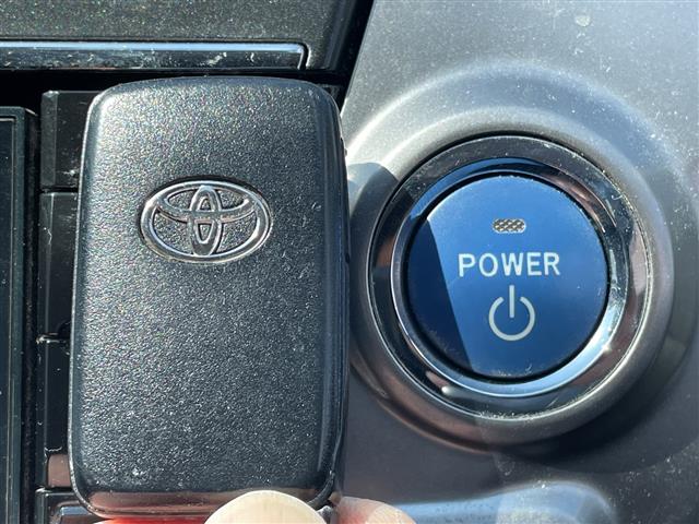 トヨタ プリウスα