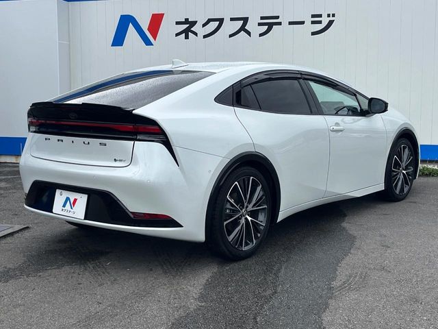 トヨタ プリウス