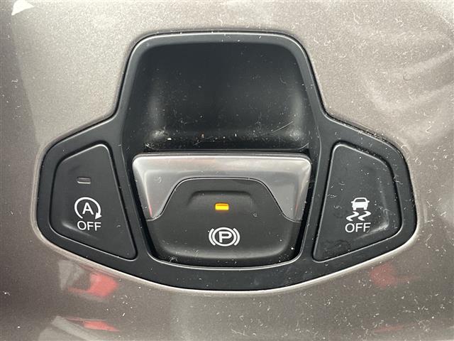 ジープ レネゲード