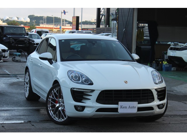 ポルシェ ポルシェマカン