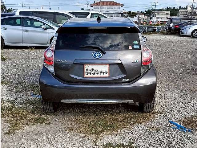 トヨタ アクア