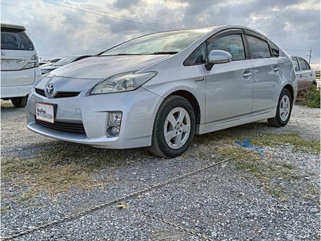 トヨタ プリウス