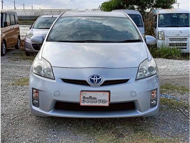 トヨタ プリウス