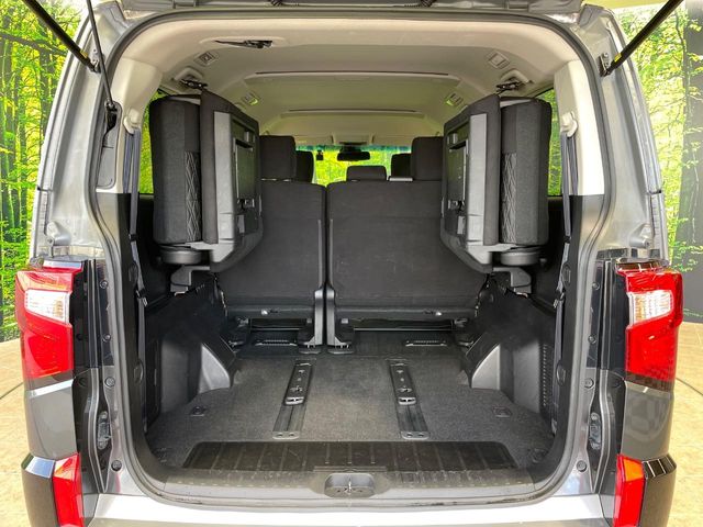 三菱 デリカD：5