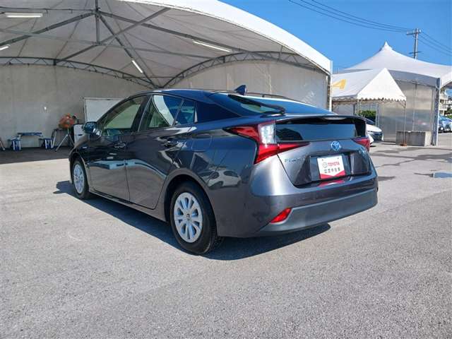 トヨタ プリウス