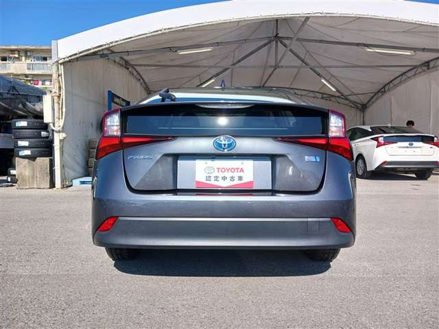 トヨタ プリウス