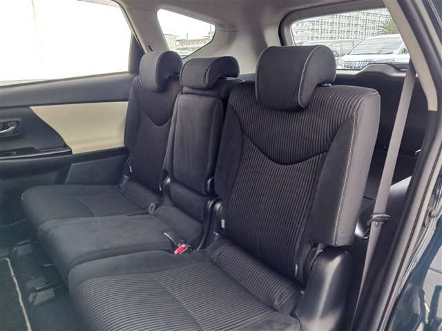 トヨタ プリウスα