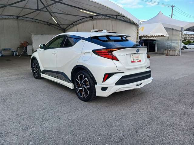トヨタ C-HR