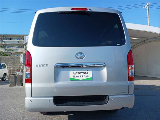 トヨタ ハイエースバン