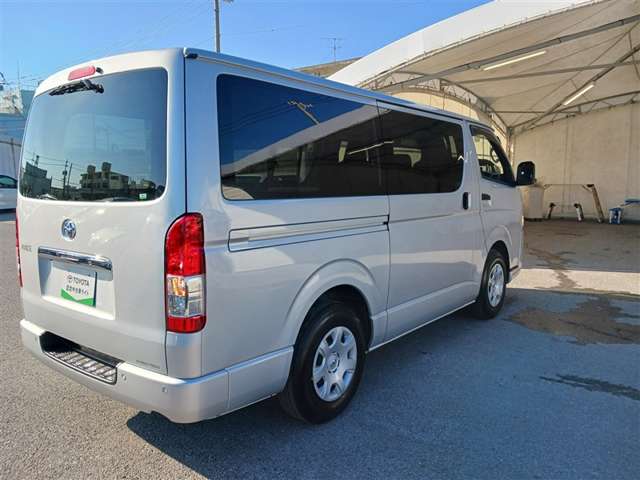 トヨタ ハイエースバン