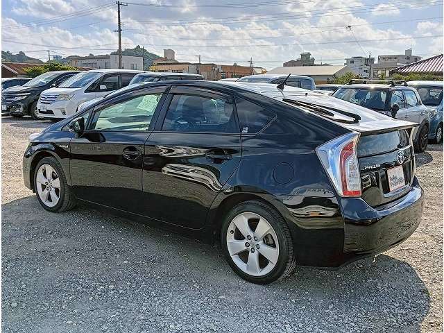 トヨタ プリウス