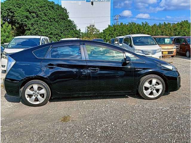 トヨタ プリウス