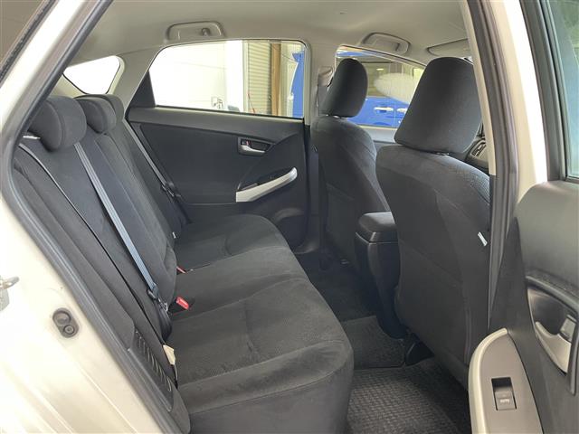 トヨタ プリウス