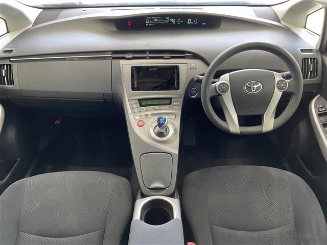 トヨタ プリウス