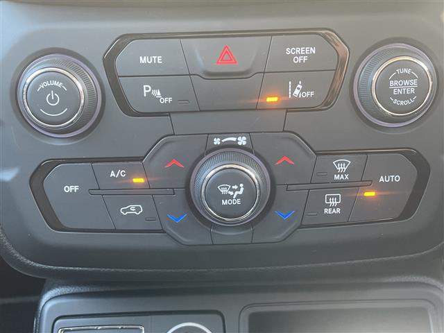 ジープ レネゲード