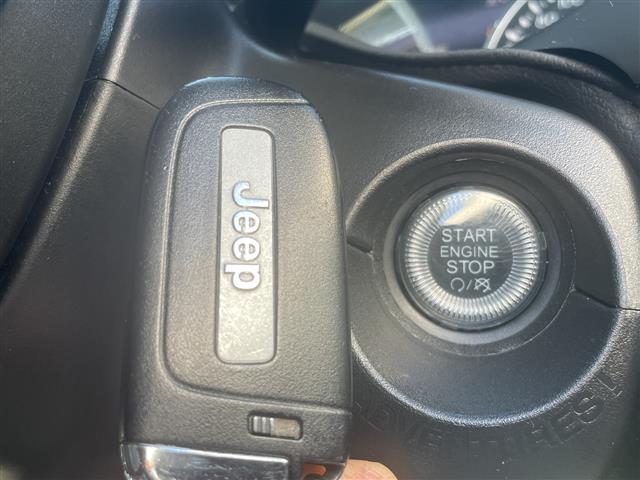 ジープ レネゲード