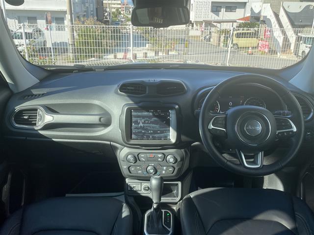 ジープ レネゲード