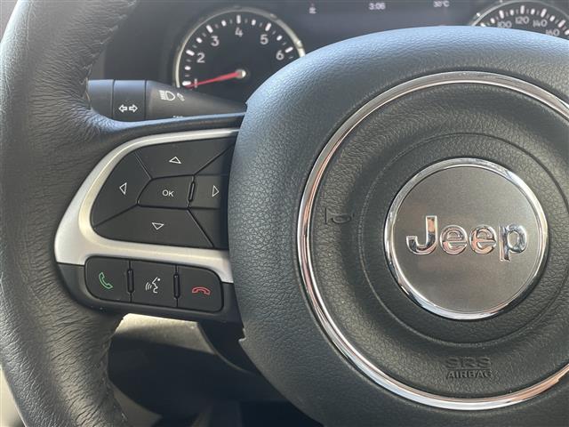 ジープ レネゲード