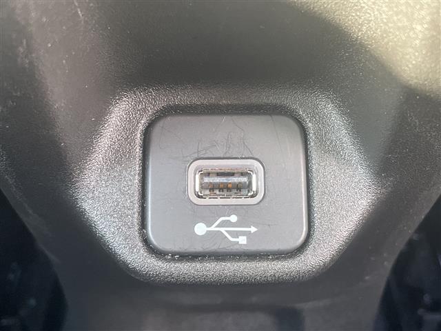 ジープ レネゲード