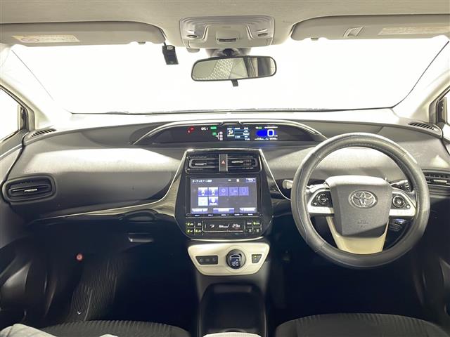 トヨタ プリウス