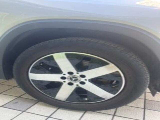 メルセデス・ベンツ GLB