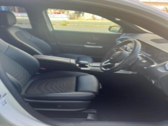 メルセデス・ベンツ GLB