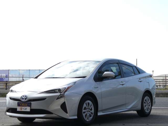 トヨタ プリウス