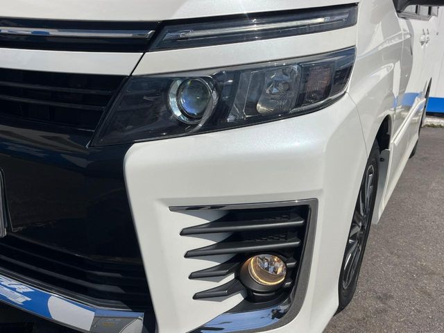 トヨタ ヴォクシー