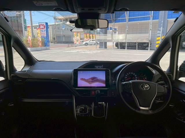 トヨタ ヴォクシー