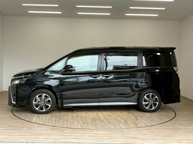 トヨタ ヴォクシー
