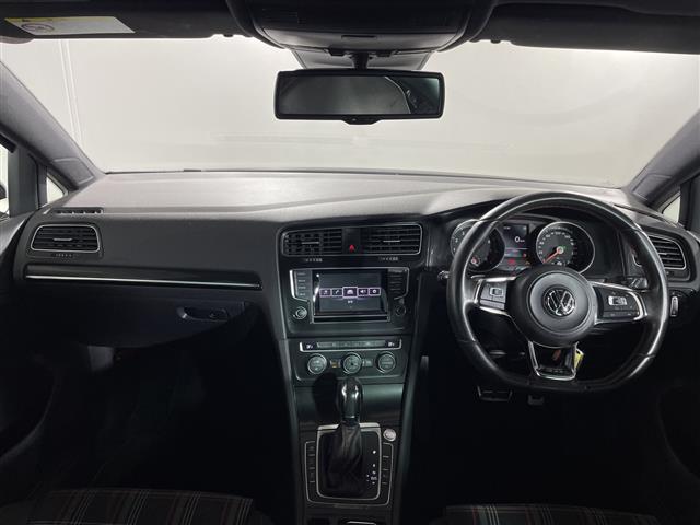 フォルクスワーゲン ゴルフ