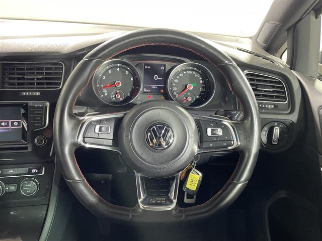 フォルクスワーゲン ゴルフ