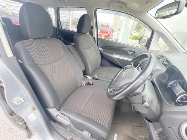 日産 デイズ