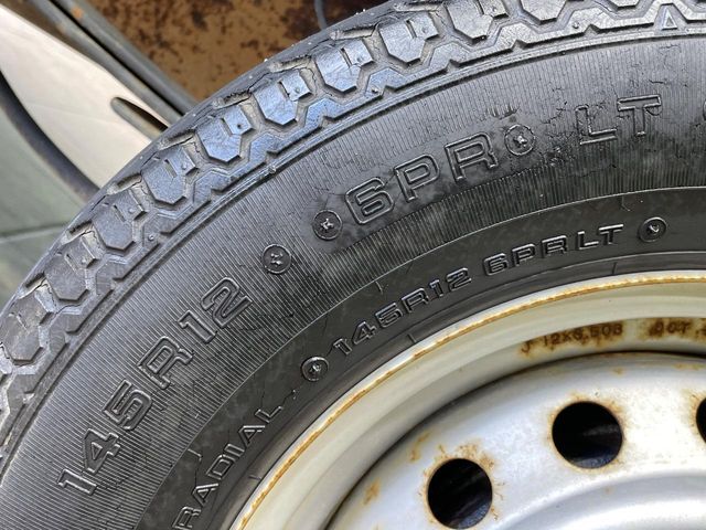日産 NT100クリッパー